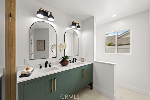 Detail Gallery Image 4 of 44 For 33592 Bremerton St, Dana Point,  CA 92629 - 3 Beds | 2 Baths