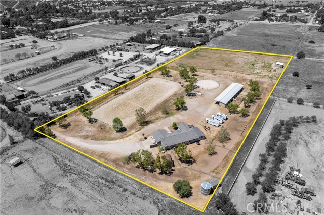 Detail Gallery Image 3 of 63 For 9259 Sierra Hwy, Agua Dulce,  CA 91390 - 4 Beds | 4 Baths