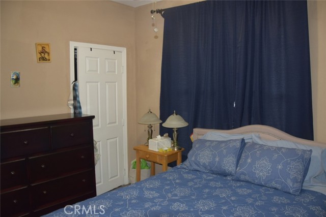 1935 Maine Avenue, Long Beach CA: https://media.crmls.org/medias/bd417a22-8dc9-471e-8b57-9e143c727686.jpg