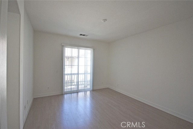 Detail Gallery Image 13 of 27 For 27444 Acacia Dr, Valencia,  CA 91354 - 3 Beds | 3 Baths