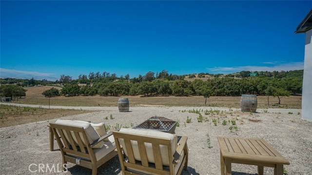 Detail Gallery Image 5 of 43 For 1990 Tularosa Rd, Lompoc,  CA 93436 - 3 Beds | 2 Baths