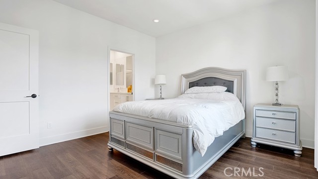 Detail Gallery Image 22 of 38 For 16372 Moonstone Cir, Tustin,  CA 92782 - 3 Beds | 3/1 Baths