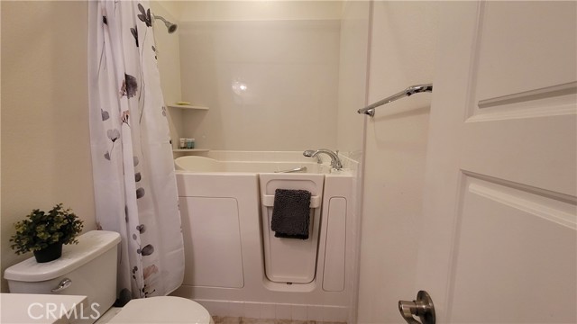 Detail Gallery Image 14 of 22 For 12349 Rodeo #B,  Rancho Cucamonga,  CA 91739 - 1 Beds | 1 Baths