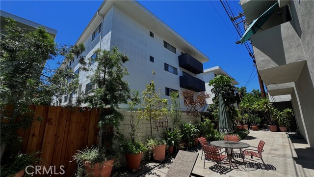 Detail Gallery Image 34 of 34 For 645 Westmount Dr #211,  West Hollywood,  CA 90069 - 1 Beds | 1 Baths