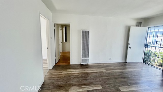 Detail Gallery Image 6 of 23 For 364 370 1/2 S Sierra Madre Bld, Pasadena,  CA 91107 - 1 Beds | 1 Baths