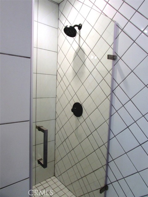 Detail Gallery Image 14 of 19 For 2214 W 239th St, Torrance,  CA 90501 - 3 Beds | 2 Baths