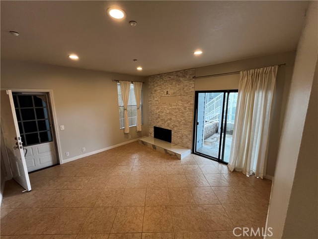 16960 Algonquin Street, Huntington Beach CA: https://media.crmls.org/medias/bd440101-fc68-4a59-816c-202675fb562c.jpg