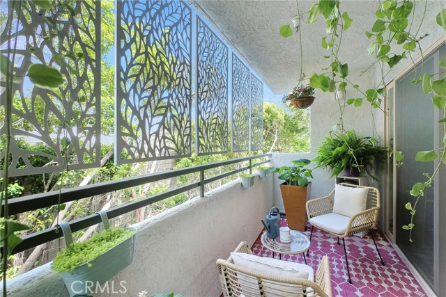 260 Cagney Lane, Newport Beach CA: https://media.crmls.org/medias/bd44cfe2-1168-4bb5-9cb4-af6f6f7d910e.jpg