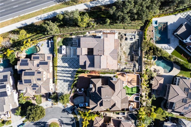 18 Elissa Lane, Ladera Ranch CA: https://media.crmls.org/medias/bd44e8e7-10f2-4014-ab02-c272e56f603e.jpg