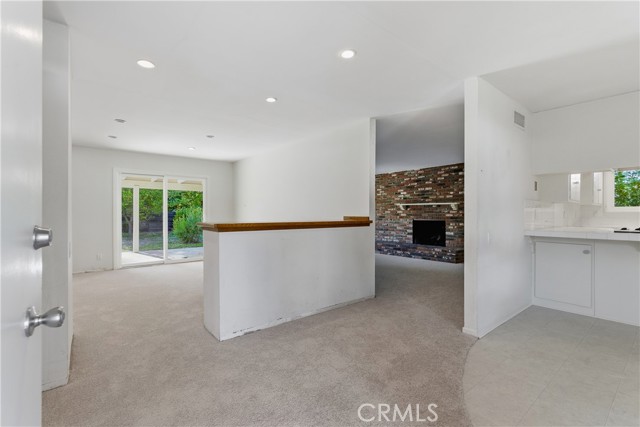 Detail Gallery Image 4 of 22 For 26136 Veva Way, Calabasas,  CA 91302 - 3 Beds | 2 Baths