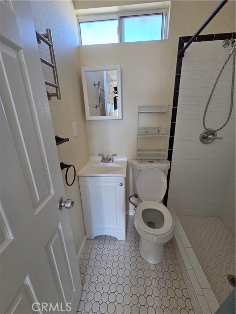 7888 maple, Fontana CA: https://media.crmls.org/medias/bd45ac73-cb3f-4a28-bce3-c2998c4b423f.jpg