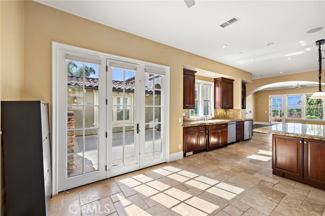 Detail Gallery Image 16 of 43 For 18 via Cima, San Clemente,  CA 92672 - 5 Beds | 5/1 Baths