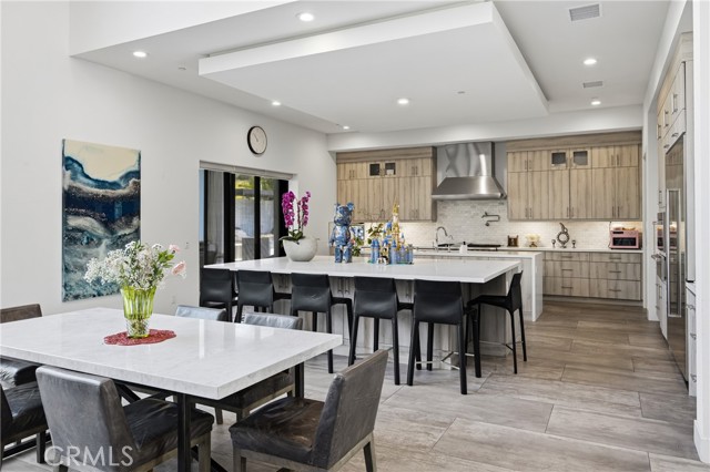 Detail Gallery Image 9 of 41 For 51 Hartman, Irvine,  CA 92618 - 5 Beds | 5/2 Baths