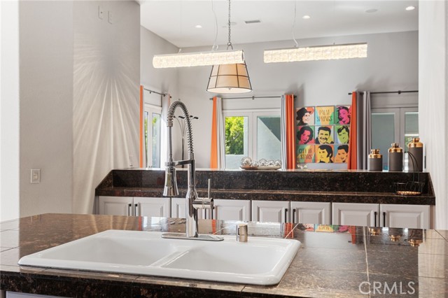 2600 E Vincentia, Palm Springs, CA 92262