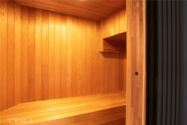 Detail Gallery Image 67 of 68 For 13320 Mulholland Dr, Beverly Hills,  CA 90210 - 5 Beds | 7 Baths