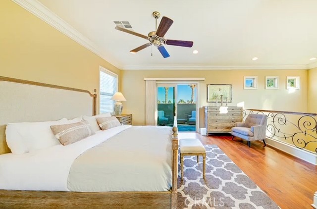 Detail Gallery Image 16 of 34 For 225 11th St, Huntington Beach,  CA 92648 - 4 Beds | 4/1 Baths