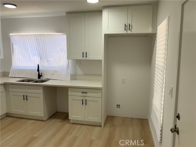 Detail Gallery Image 11 of 20 For 1211 W 40 Th Pl, Los Angeles,  CA 90037 - 2 Beds | 1 Baths