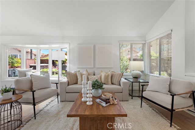 3 Calendula, Rancho Santa Margarita CA: https://media.crmls.org/medias/bd495796-52cc-440a-b636-e80308215f5e.jpg