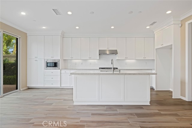 Detail Gallery Image 4 of 22 For 133 Waterleaf, Irvine,  CA 92618 - 3 Beds | 2/1 Baths