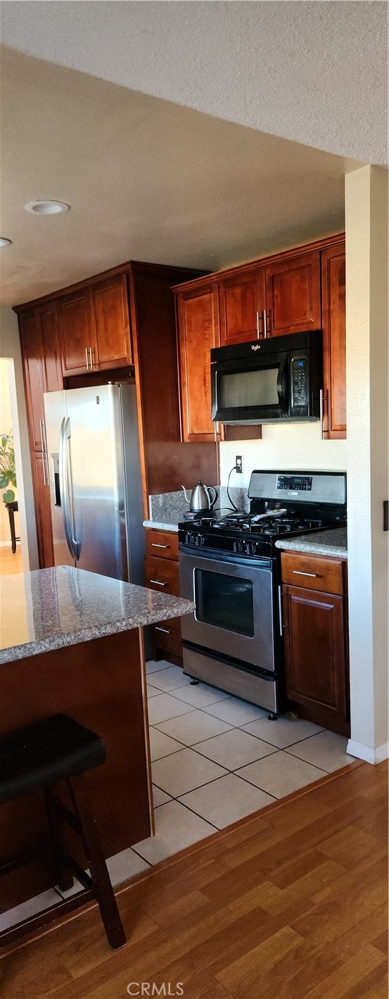 Detail Gallery Image 15 of 17 For 27539 Avenida Interno, Menifee,  CA 92585 - 5 Beds | 3 Baths