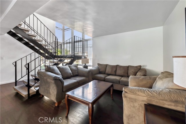 Detail Gallery Image 4 of 16 For 3710 Garnet St #217,  Torrance,  CA 90503 - 2 Beds | 2 Baths