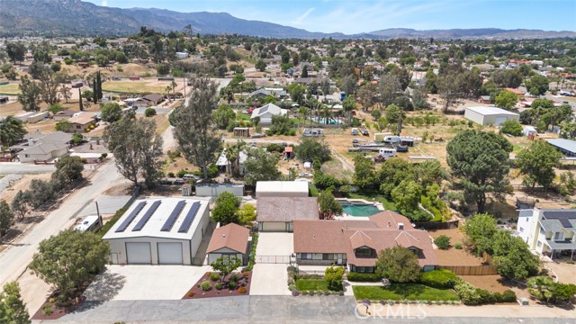 32045 Deseret, Wildomar CA: https://media.crmls.org/medias/bd4a3920-8239-4cb5-b552-300fb6d3e721.jpg