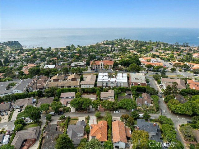 Detail Gallery Image 29 of 30 For 2308 via Rivera, Palos Verdes Estates,  CA 90274 - 4 Beds | 3/1 Baths