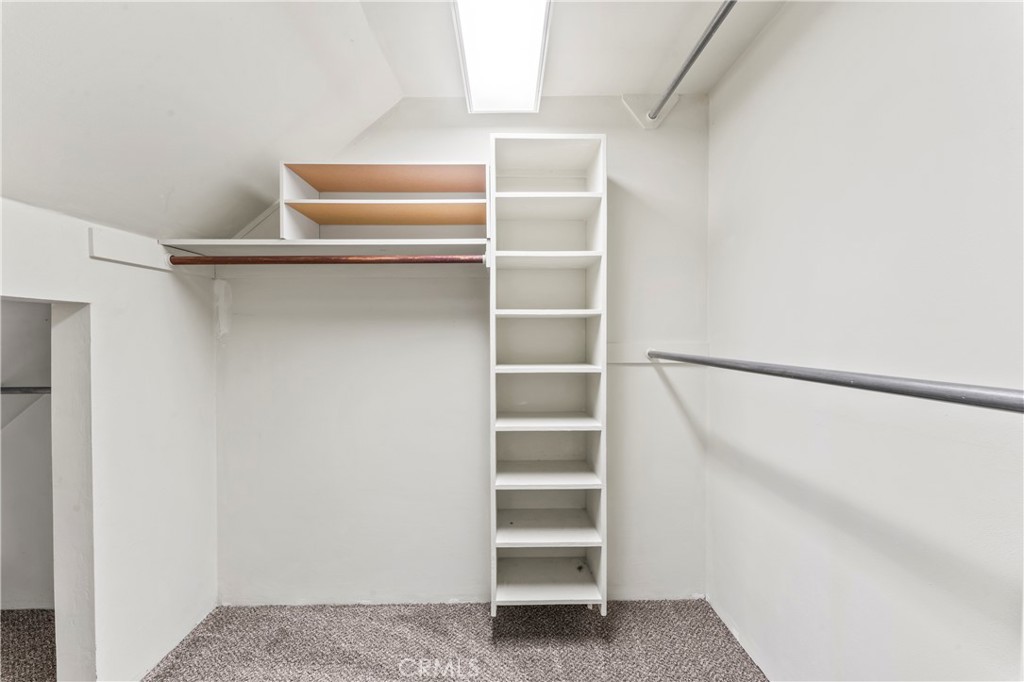 MLS #FR25264092 image #25