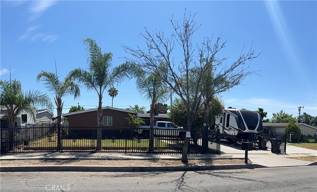 750 N Del Norte Avenue
