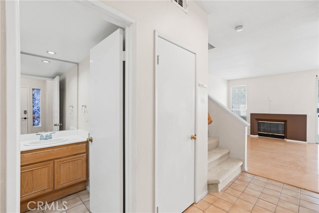 2240 Lago Ventana, Chula Vista CA: https://media.crmls.org/medias/bd4c0345-5f7f-40d8-a2d0-b09e73887478.jpg