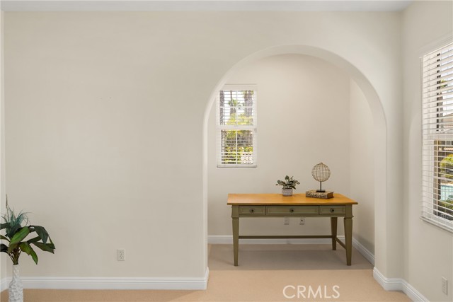 21270 Elda Cir, Huntington Beach CA: https://media.crmls.org/medias/bd4d0ac8-a3d5-4d45-981a-e6700473fe48.jpg