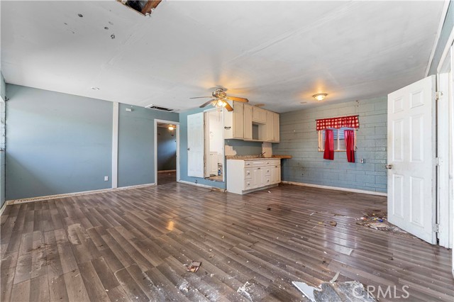 4539 Maine Avenue, Baldwin Park CA: https://media.crmls.org/medias/bd4d0f54-c9d7-4947-99e6-50fec963434d.jpg