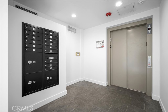 Detail Gallery Image 17 of 20 For 10657 Moorpark St #305,  North Hollywood,  CA 91602 - 2 Beds | 1 Baths