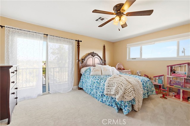 Image 43 of 75 For 74565 22nd Avenue