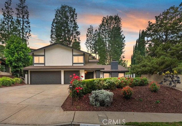 Detail Gallery Image 5 of 42 For 265 S Leandro St, Anaheim,  CA 92807 - 4 Beds | 2/1 Baths