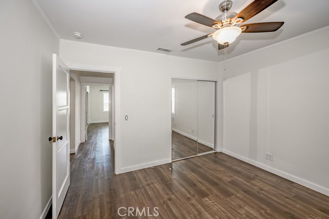 1219 N Lincoln Street, Burbank CA: https://media.crmls.org/medias/bd4f1aeb-424f-4017-af3d-166fdb23682c.jpg