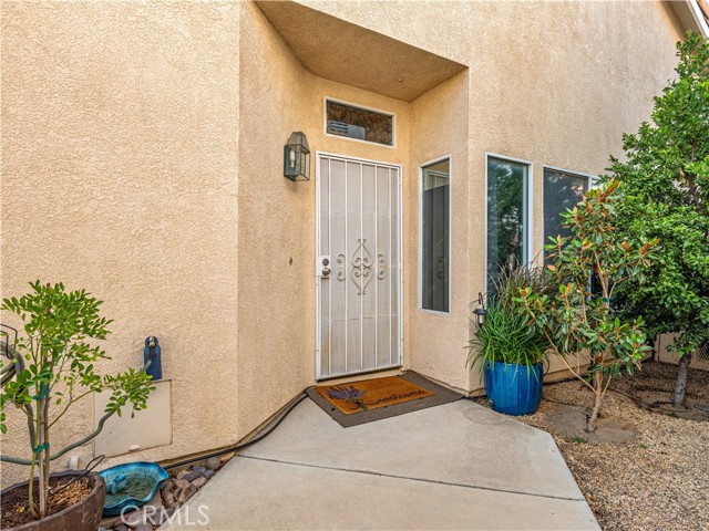Detail Gallery Image 3 of 25 For 19012 Frances St, Apple Valley,  CA 92308 - 2 Beds | 2 Baths