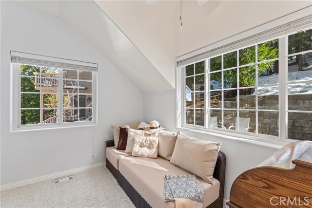 Detail Gallery Image 26 of 72 For 197 Massive Rd, Lake Arrowhead,  CA 92317 - 4 Beds | 3/1 Baths