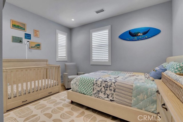 185 Plum Lily, Irvine CA: https://media.crmls.org/medias/bd4f98c3-2bd9-4030-86a5-47ecf04dc344.jpg