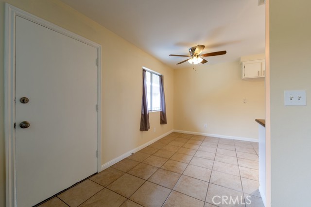 4700 Clair Del Avenue, Long Beach CA: https://media.crmls.org/medias/bd50922a-51f3-42d4-97a1-eb4aad07e9a8.jpg