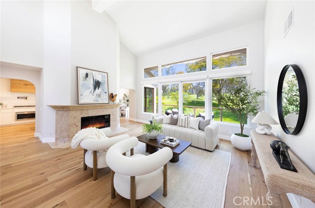 Detail Gallery Image 14 of 48 For 90 Ocean Vista, Newport Beach,  CA 92660 - 2 Beds | 2/1 Baths