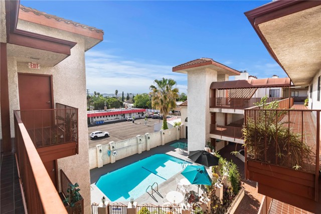 Detail Gallery Image 26 of 27 For 7625 Reseda Bld #104,  Reseda,  CA 91335 - 3 Beds | 2 Baths
