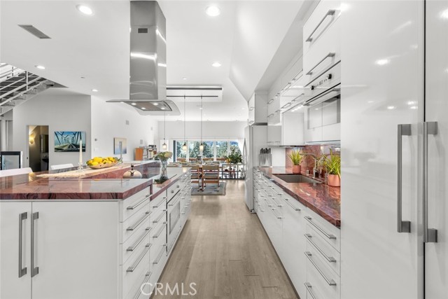 Detail Gallery Image 8 of 66 For 5482 Easter Dr, Wrightwood,  CA 92397 - 4 Beds | 2/1 Baths