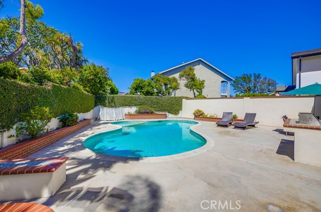 Detail Gallery Image 31 of 44 For 3681 Fenley Dr, Los Alamitos,  CA 90720 - 4 Beds | 3 Baths