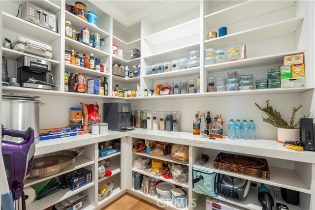 23670 Shirwaun, Apple Valley CA: https://media.crmls.org/medias/bd5250c5-a55e-4f19-9c69-2218d9994709.jpg