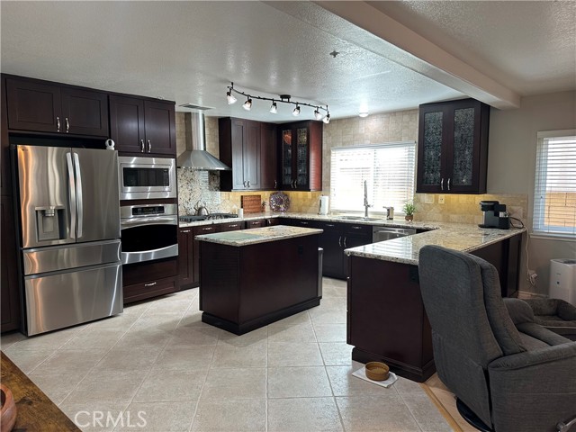 Detail Gallery Image 20 of 72 For 5370 Wrangler Dr, Fontana,  CA 92336 - 4 Beds | 2/1 Baths