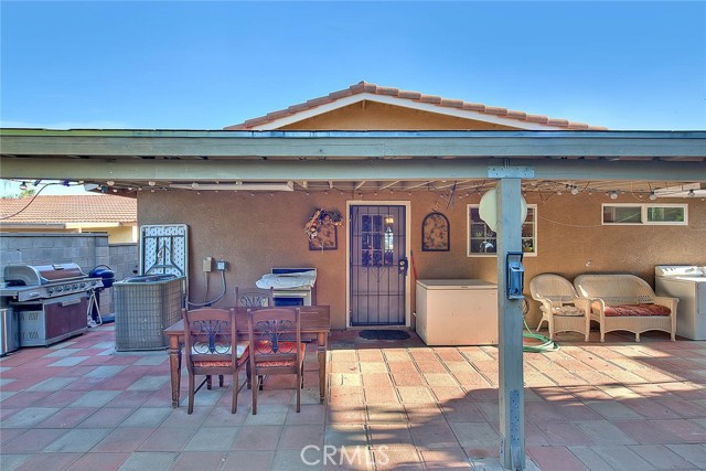 25664 Lola Court, Menifee CA: https://media.crmls.org/medias/bd52af12-44a5-44f4-a006-fd840121588b.jpg