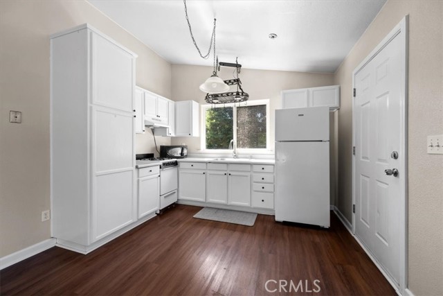 7100 Navajoa Avenue, Atascadero CA: https://media.crmls.org/medias/bd52dbea-6179-4f40-983b-7c69826b6dd0.jpg