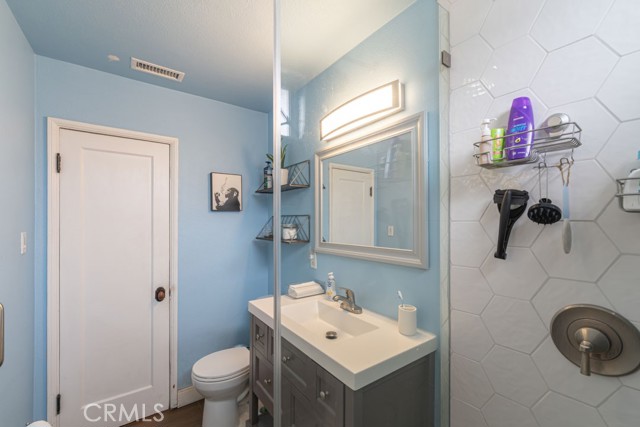 Detail Gallery Image 30 of 43 For 6768 Gardenia Ave, Long Beach,  CA 90805 - 2 Beds | 1 Baths