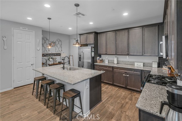 Detail Gallery Image 7 of 34 For 582 Clarence Muse Loop, Perris,  CA 92570 - 4 Beds | 2 Baths